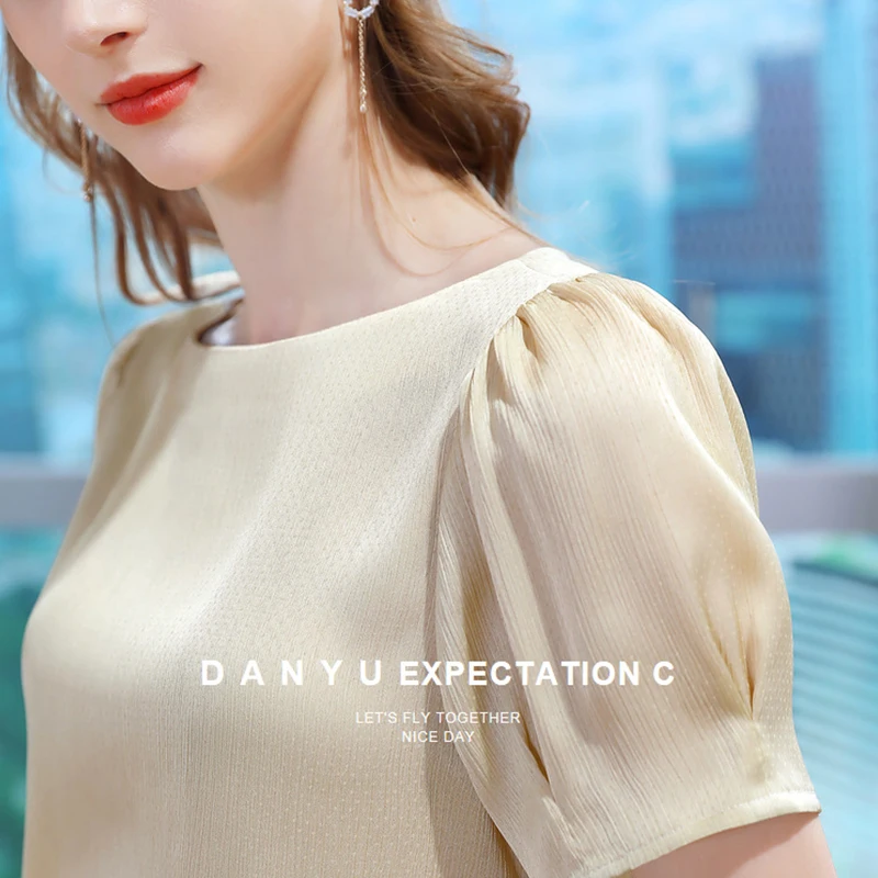 

Sexy Chiffon Blouse Summer New Style One Word Collar Western Style Shirt Puff Sleeve Beige Loose Trend Female Short Sleeves