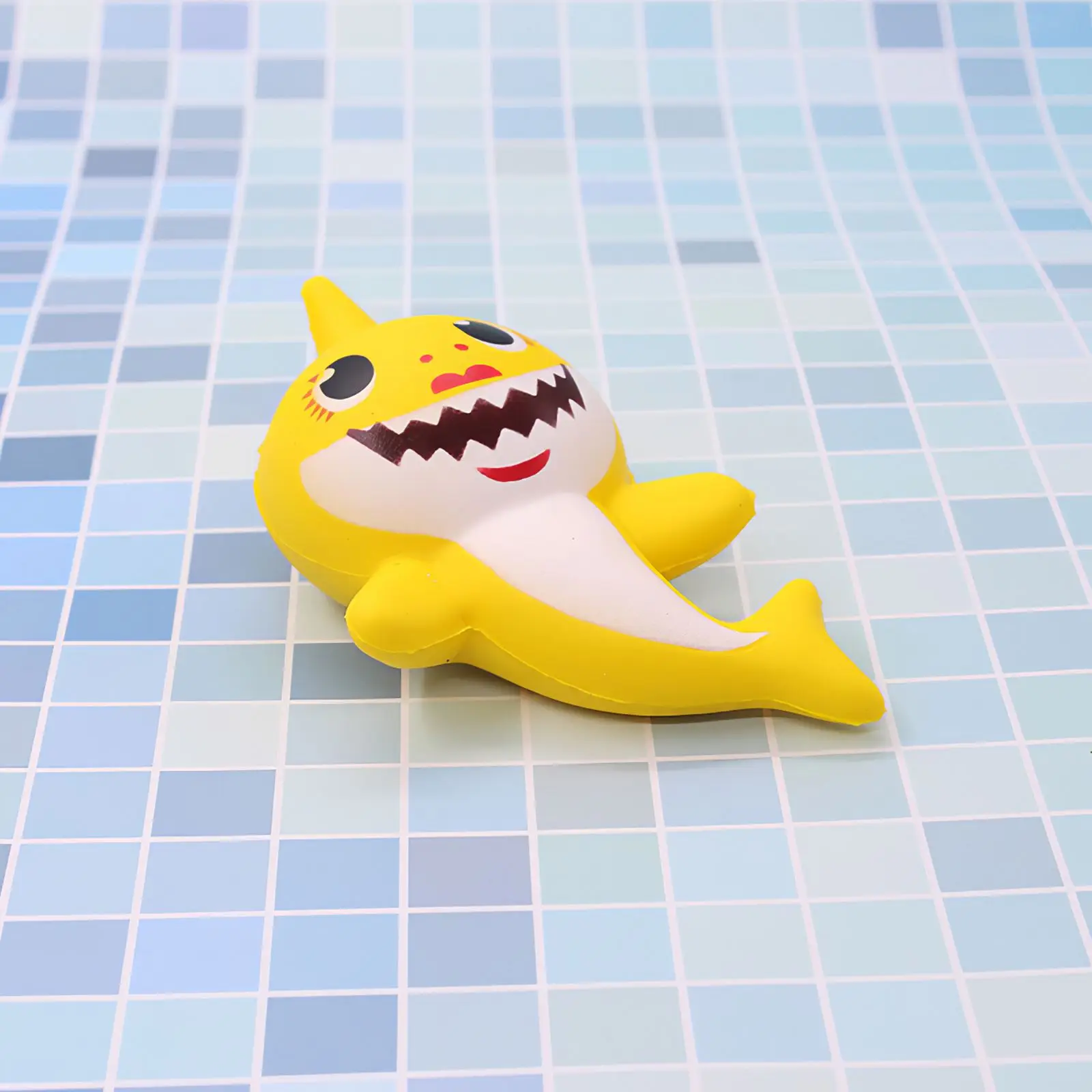 

Squishy Simple Fidget Toys Anti-Stress Smiley Simulation Shark Slow Rebound PU Novelty Kids Squeeze Toys Vent Toy Gift
