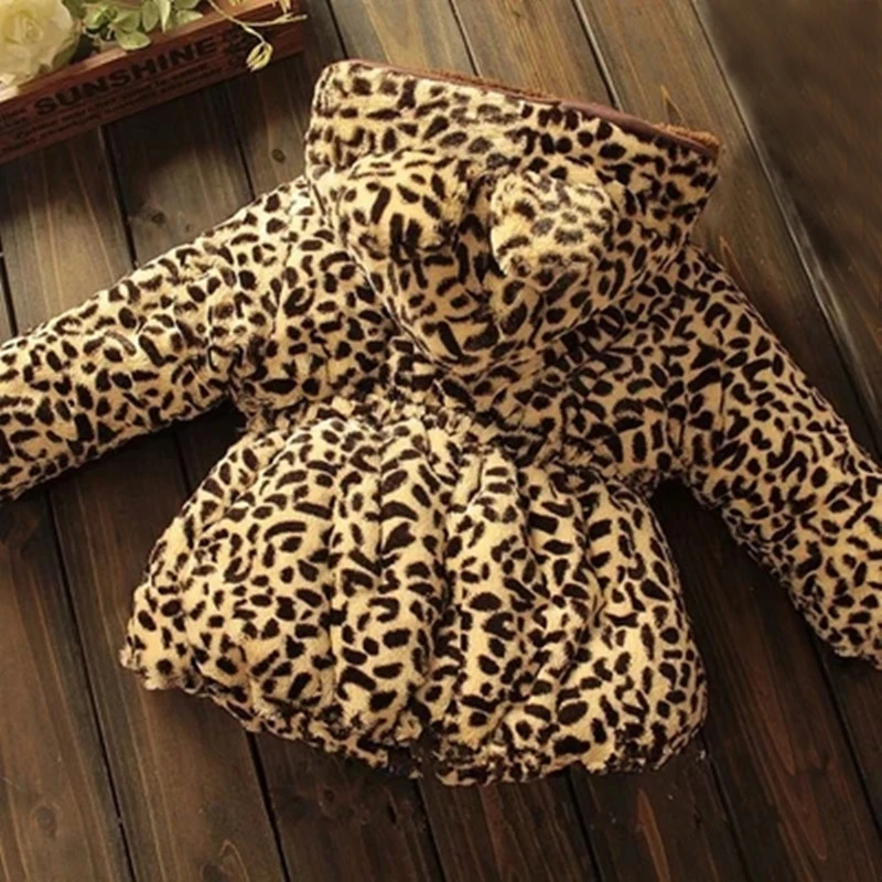 Новинка детская зимняя парка Модная приталенная куртка с капюшоном и