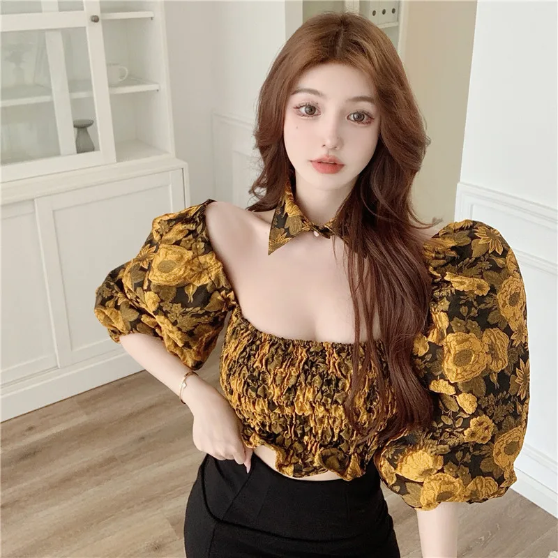 

Vintage French Women's Shirt Puff Sleeve Streetwear Retro Embroidery Blouses Dark Style Clothes Female Half Sleeve Top Crop Top