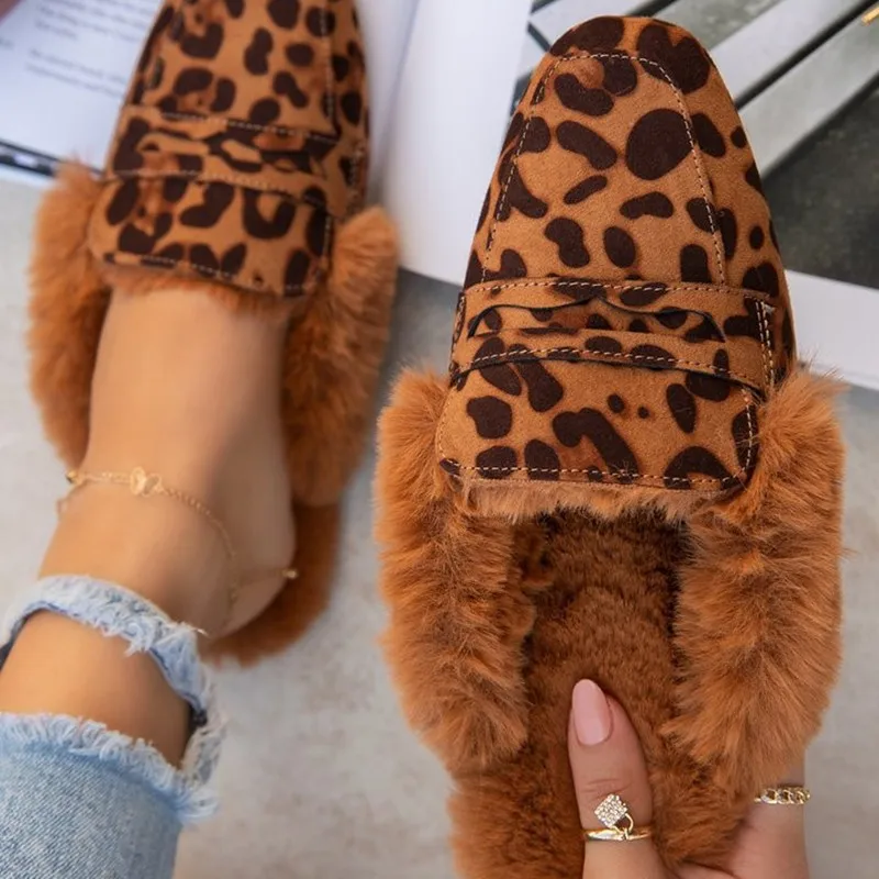 

New Baotou Plush Slippers Autumn Winter Women Plush One Word Outer Wear Large Size Flats Plush Velvet Fashion Leopard Slippers