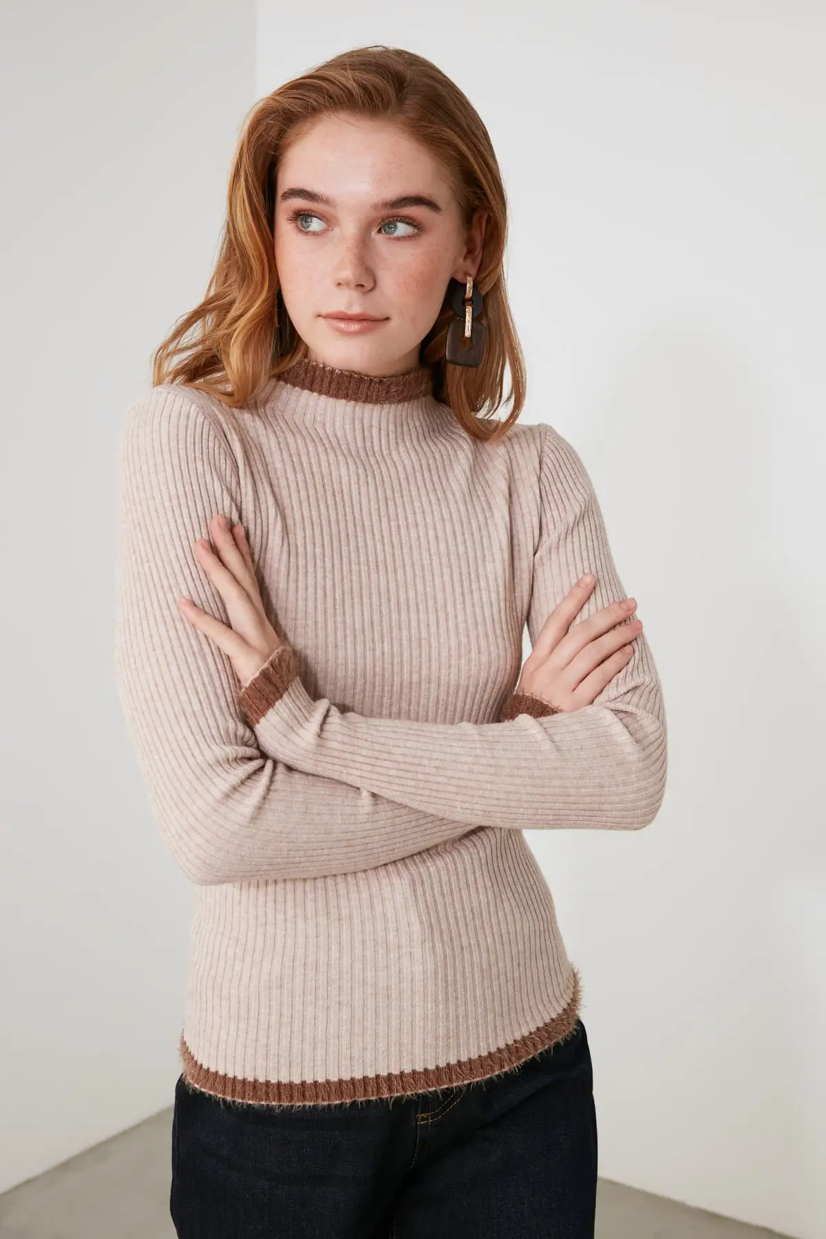 

Trendyol Knitwear Sweater TWOAW21KZ2533