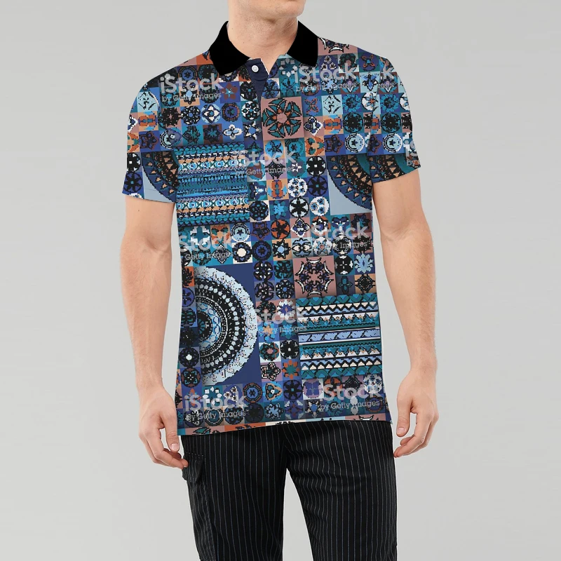 Мужская футболка-поло с геометрическим рисунком в сине-оранжевую полоску