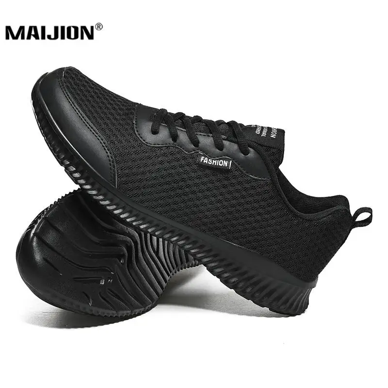 Легкие мужские спортивные кроссовки для улицы черные Нескользящие