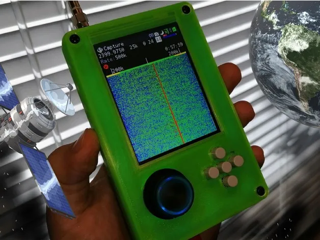 

HackRF's Portapack Portable SDR Transceiver Expands Touch Screen New with Battery Management H2