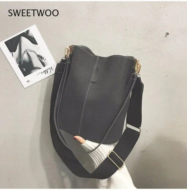 

Women's bucket PU shoulder bag Large capacity tote bag, vintage, matte, faux leather handbags female solid color messenger bags