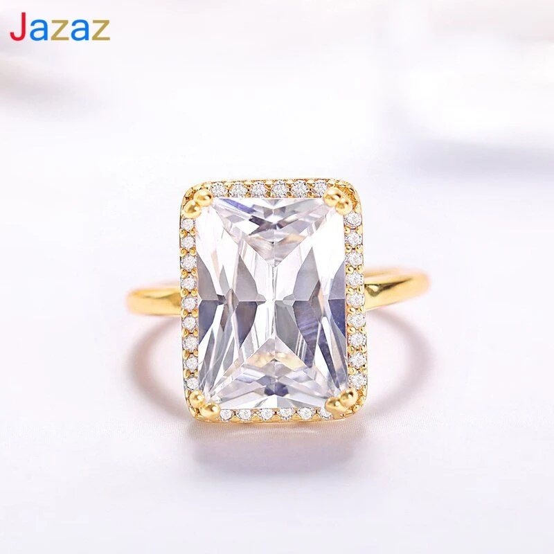 

Женское кольцо из серебра 925 пробы с фианитом AAA