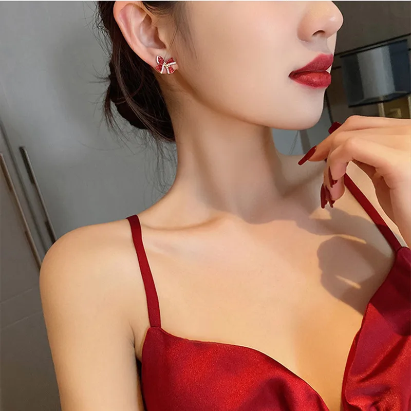 

ZHUO YSexy Red Stone Bow Earrings Women's 2022 New Fashion Jewelry Gothic Accessories Party Girl Unusual Earrings