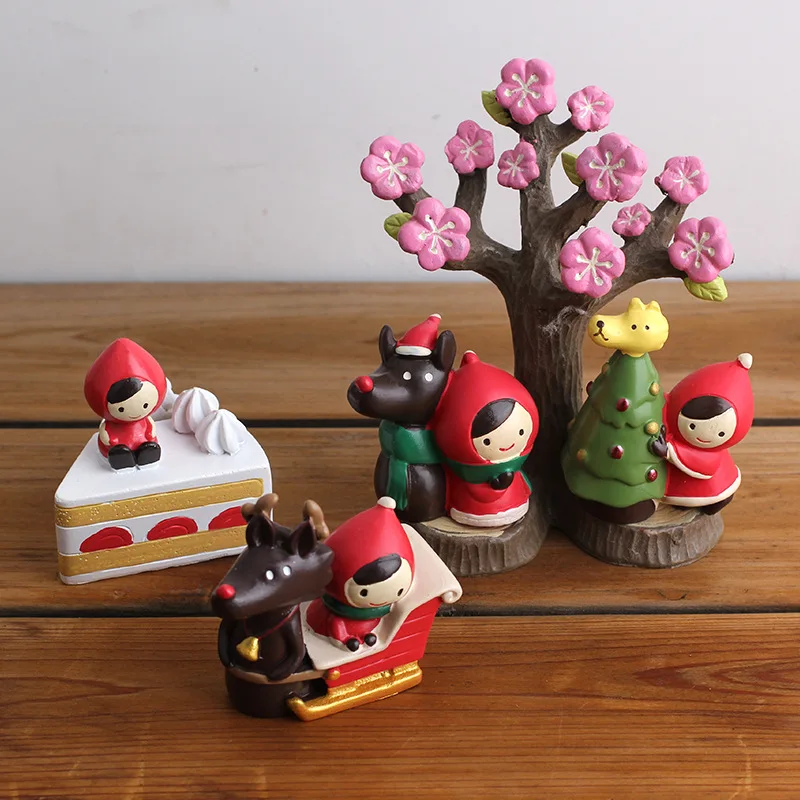 

Cute Little Red Riding Hood and Wolf Model Figurines Car Ornaments Fairy Garden Miniatures Decoration Accessories Christmas Gift
