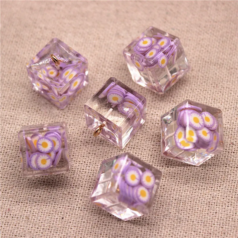 10 шт смесь цветов смолы прозрачный кубик внутри глины Дейзи цветок DIY ювелирные