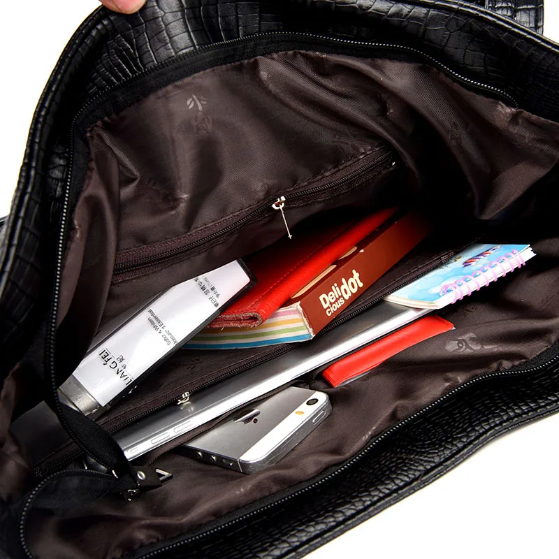 Женская вместительная сумка через плечо однотонная Черная Сумка тоут с узором