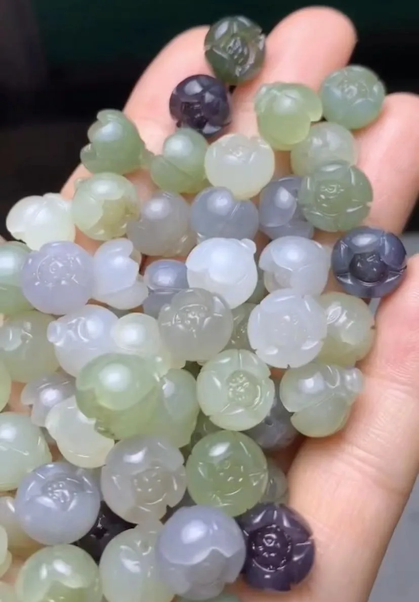 

New Natural Hetian Jade Carved Lotus Pendant Small Pendant Handmade Jade Pendant Accessories For DIY Jewelry Making