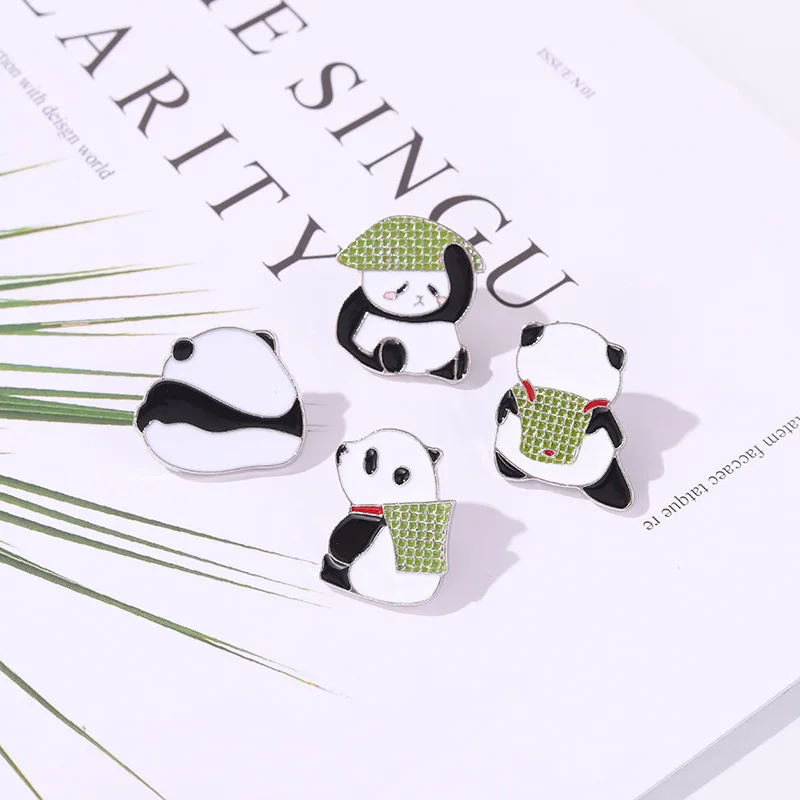 

Cute Popular Big Panda With Bamboo Brooch Cartoon Cute Chinese Bear Brooch Fashion Unique Black And White Panda Clothes Pins