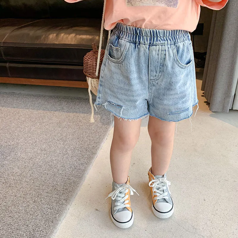 Эластичные джинсовые шорты Синие средней длины с эластичным поясом передними и