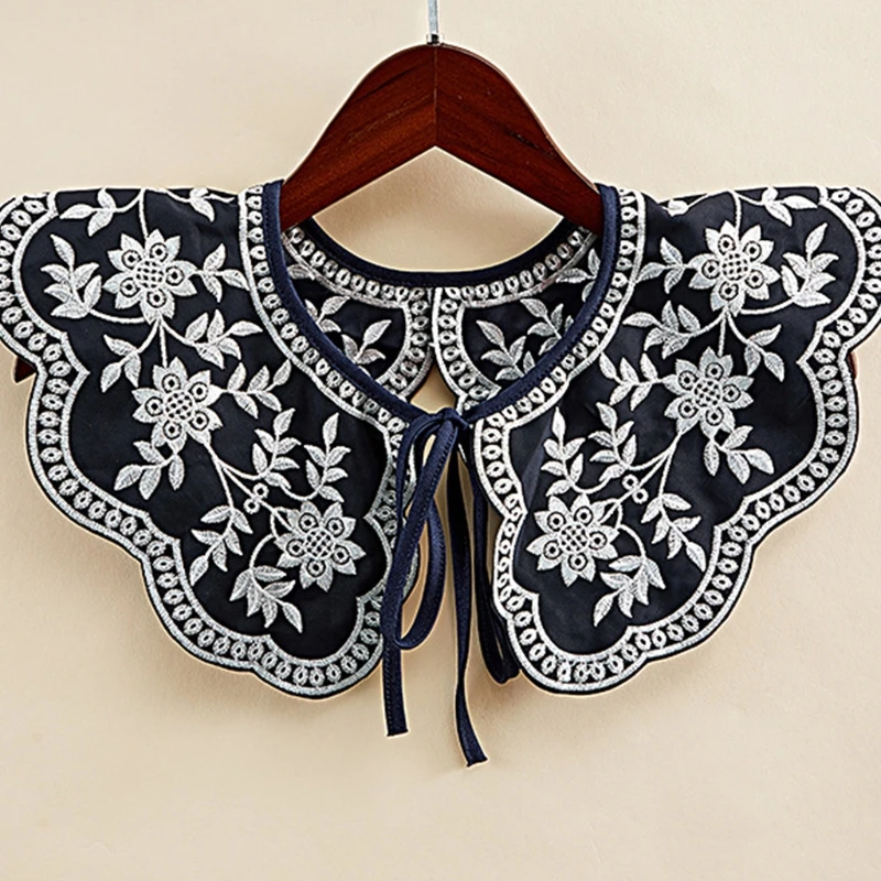 

Q1FA Jacquard Embroidery Floral False Fake Collar Elegant Vintage Lace-Up Ribbon Big Shawl Necklace Short Poncho Capelet
