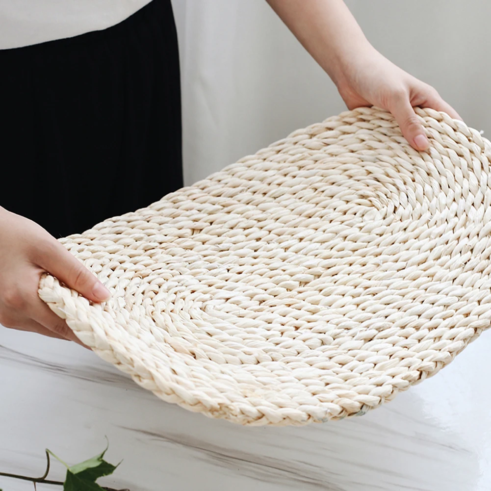 

4PCS Corn Straw Woven Place Mats Round Rattan Braided Dining Table Natural Handmade Insulation Pad