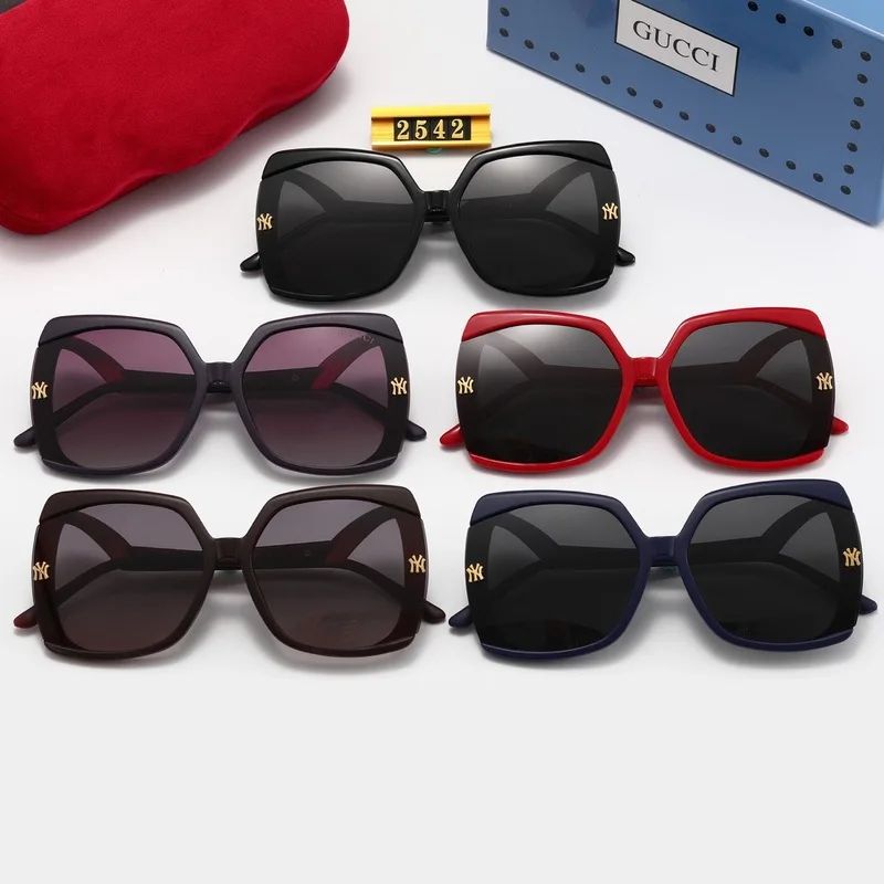 

2021NEW High Quality Sunglasses Square Glasses Women Luxury Oculos De Sol Personalized Fashion Oculos De Sol