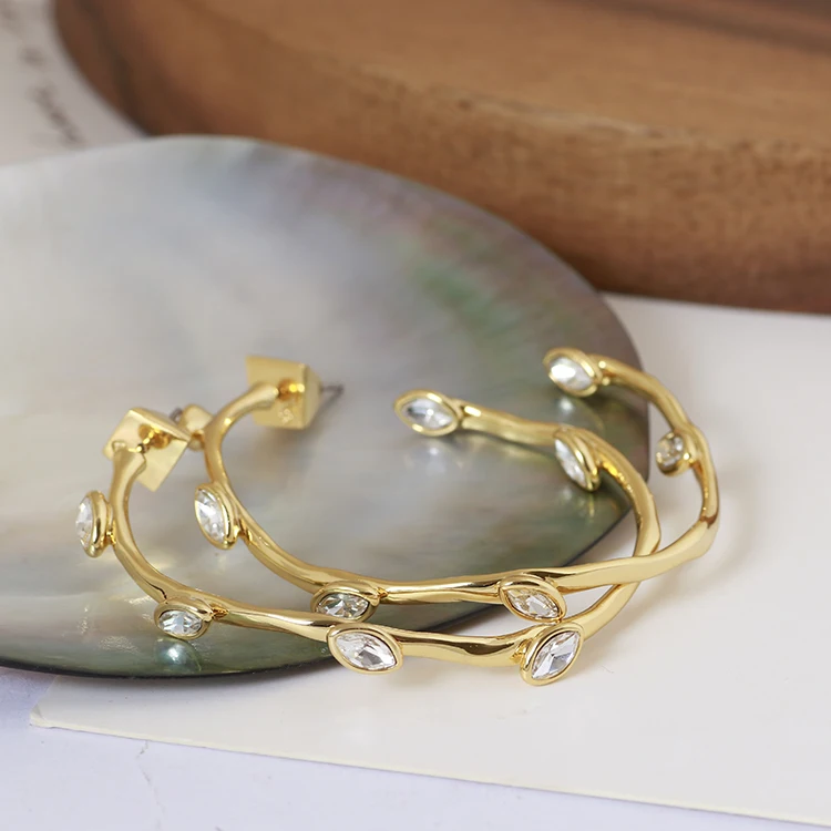 

Europe and the United States simple super fairy C-shaped inlaid zircon retro fashion semi-circular fashion earrings girls