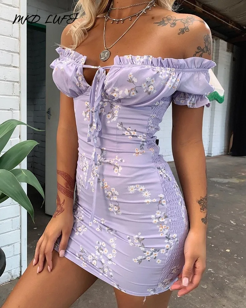 Женское мини платье с открытыми плечами и цветочным принтом облегающее летнее