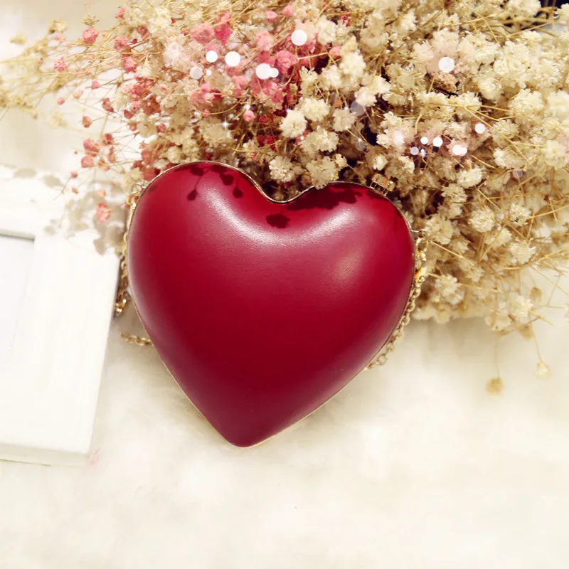 

Heart Shaped PU Leather Crossbody Bag Solid Women Bags Chain Shoulder Purse Day Clutches Evening Bags For Party Wedding