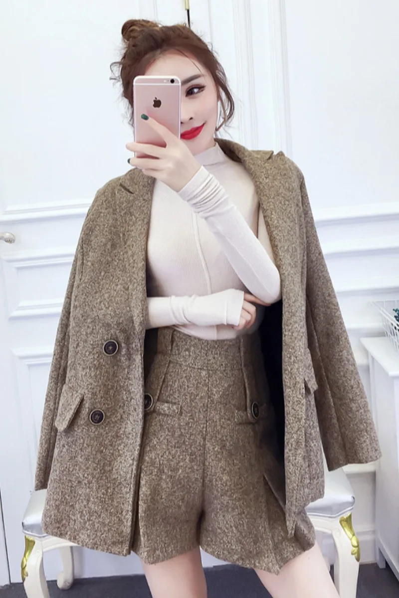 

Autumn 2020 Hong Kong Style Long Sleeve Intimate Material Suit Coat High Waist Shorts Casual Fashion Two Piece Suit For Women