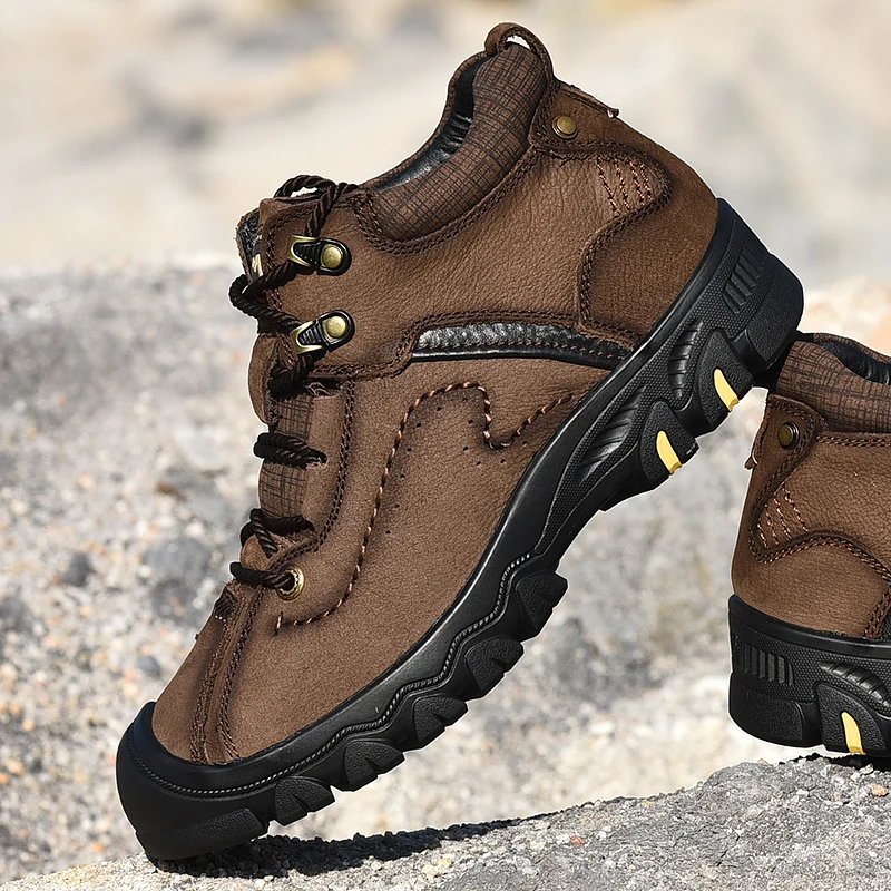 

Мужские ботинки из натуральной кожи для скалолазания, зимние Бархатные Высокие ботинки, сохраняющие тепло, удобные повседневные зимние бот...