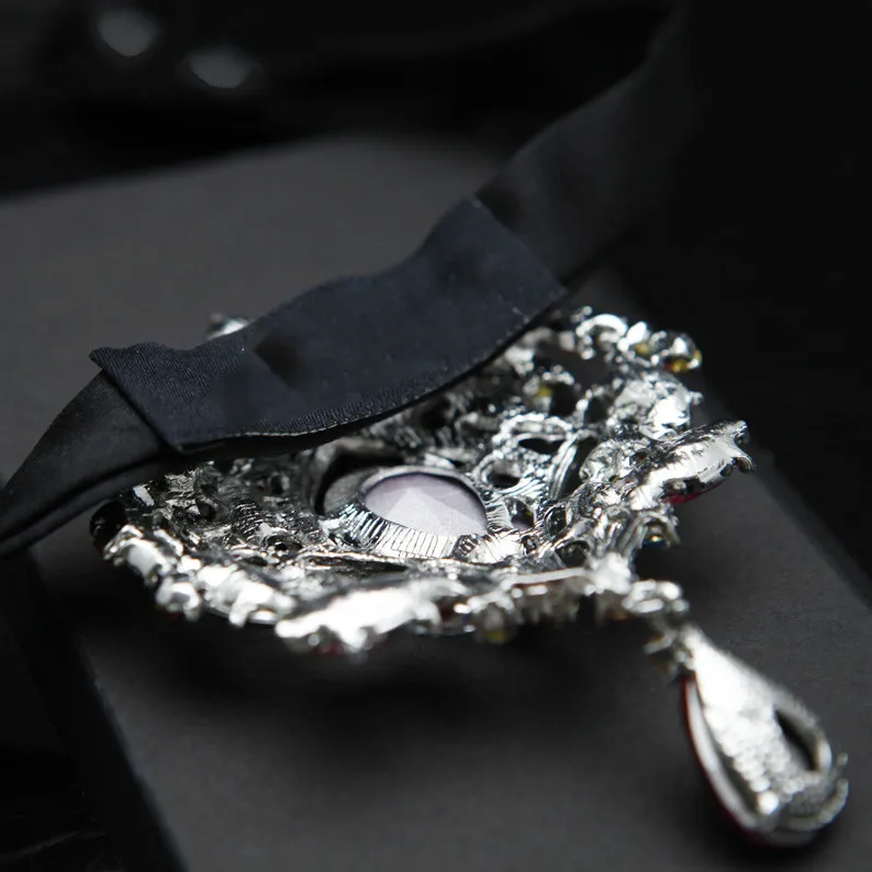 

New Rhinestone Bolo Bow Tie High-end Luxury Gifts Korean Version of The British Wedding Wedding Banquet Bowtie Men's Jewelry