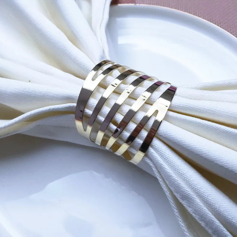 

6/12Pcs Metal Hollow Gold Silver Hotel Banquet Family Dinner Napkin Ring Holder For Wedding Napkin Buckle