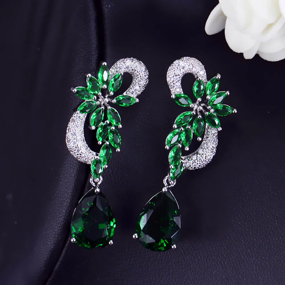 Emerald green ThreeGraces элегантные королевские серьги из голубого камня с кубическим цирконием и кристаллами Длинные свадебные серьги-капли для свадебного украшения ER005 - Окраска металла: Emerald green