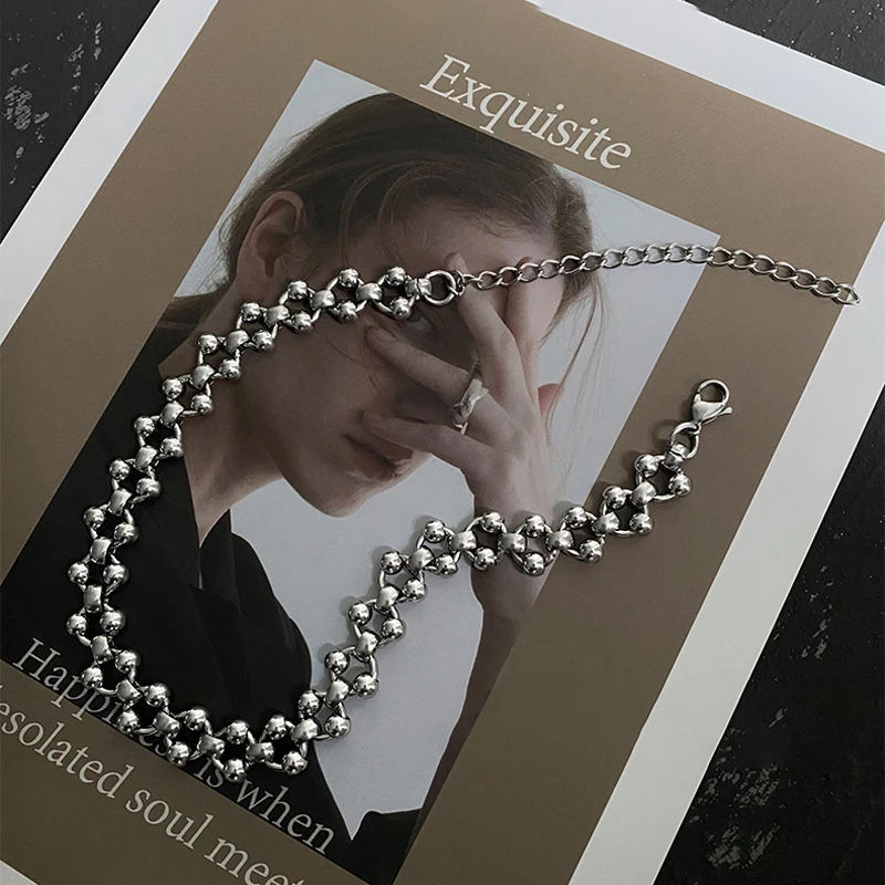 Ожерелье из титановой стали с полыми стальными шариками ручной работы в стиле