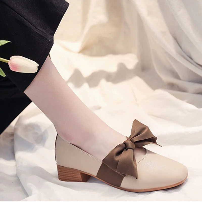 Классические туфли на среднем каблуке туфли-лодочки с бантом-бабочкой
