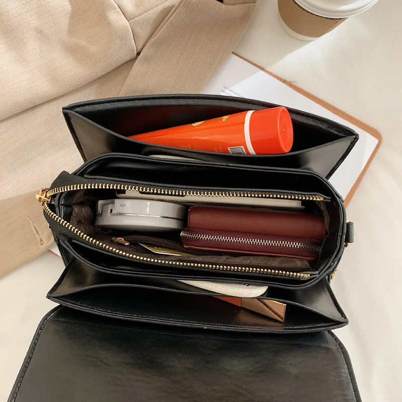 

YILIAN Bag female 2021 new fashion all-in-one shoulder cross-body bag Western texture embroidered line small bag