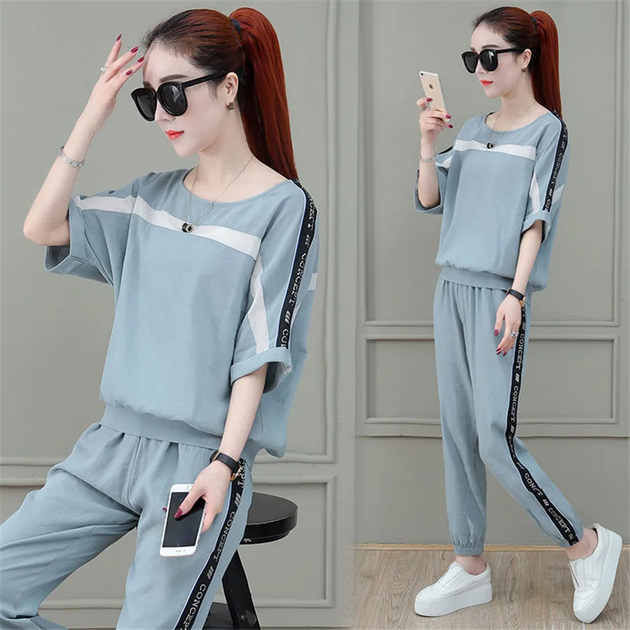 Спортивный костюм женский из двух предметов комплект спортивной одежды в стиле