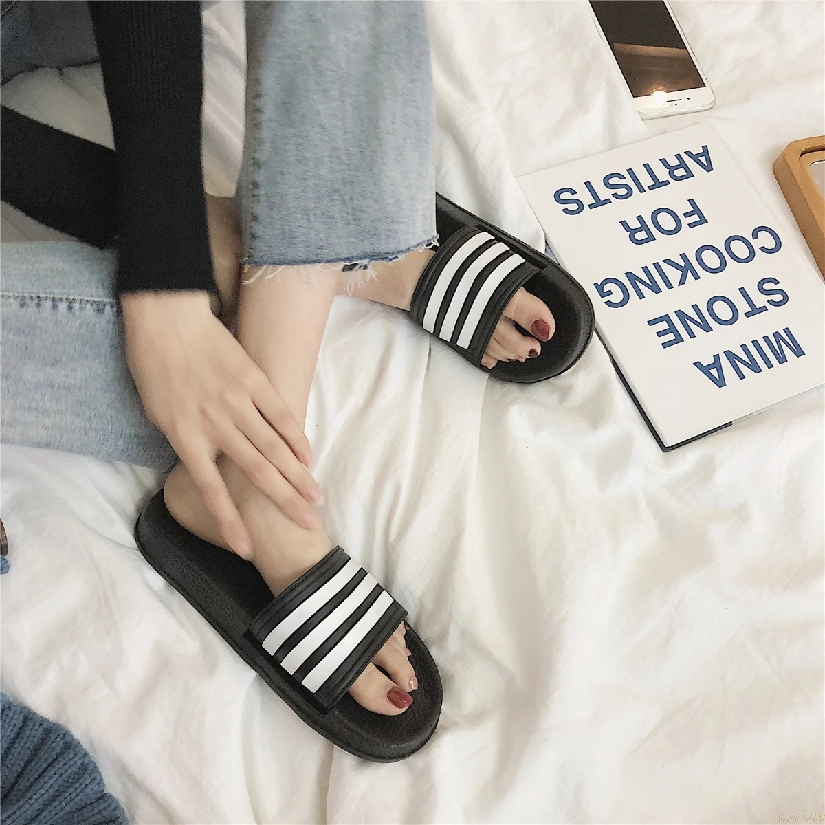 Шлепанцы мужские Нескользящие повседневные сандалии на мягкой подошве для