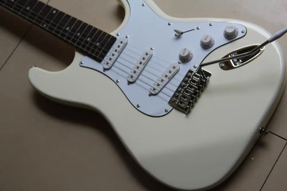 Бесплатная доставка новое поступление модель STR электрическая гитара кремового