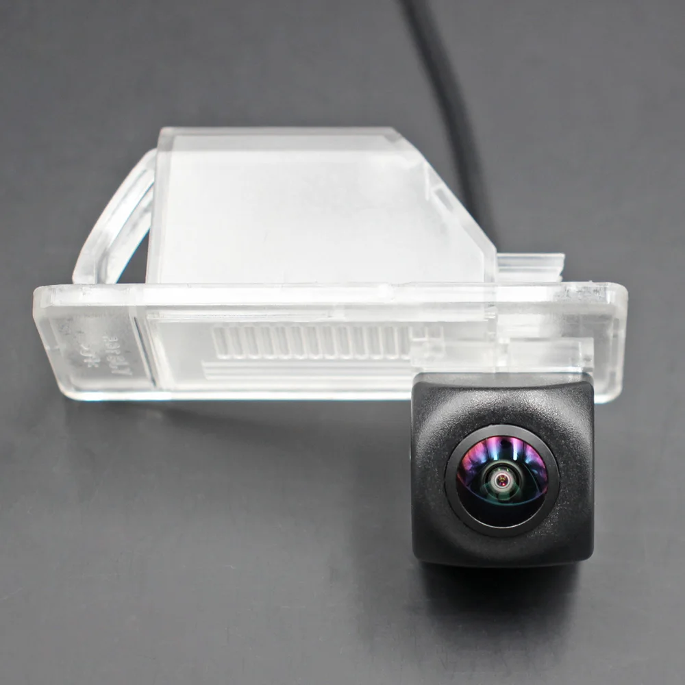 

Suitable for 08 / 10 / 11 / 12 Xiaoke 08 / 10 / 12 Qijun (split original lamp) car camera dynamic track fisheye HD waterproof