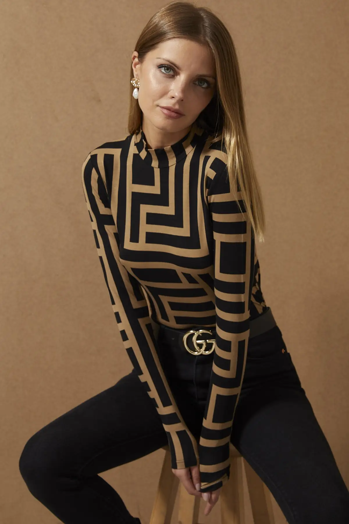 

Women's Camel-Black Half Turtleneck Print Blouse