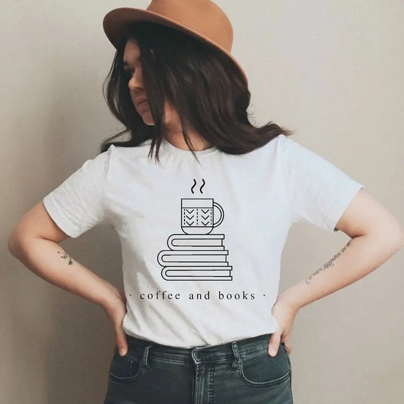 

Coffee And Books футболка, Милая женская футболка для чтения с графикой, Забавные топы 90s, подарок для влюбленных, футболка, Прямая поставка