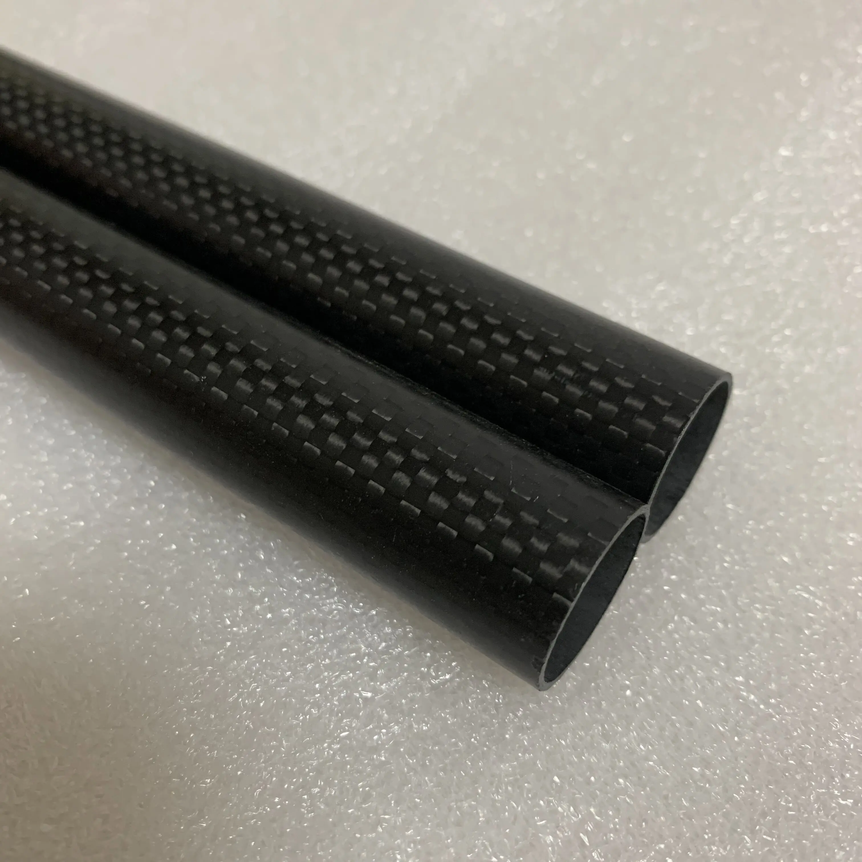 Высококачественная гладкая глянцевая намотка из углеродного волокна 3K 30 31 32 34 35 36