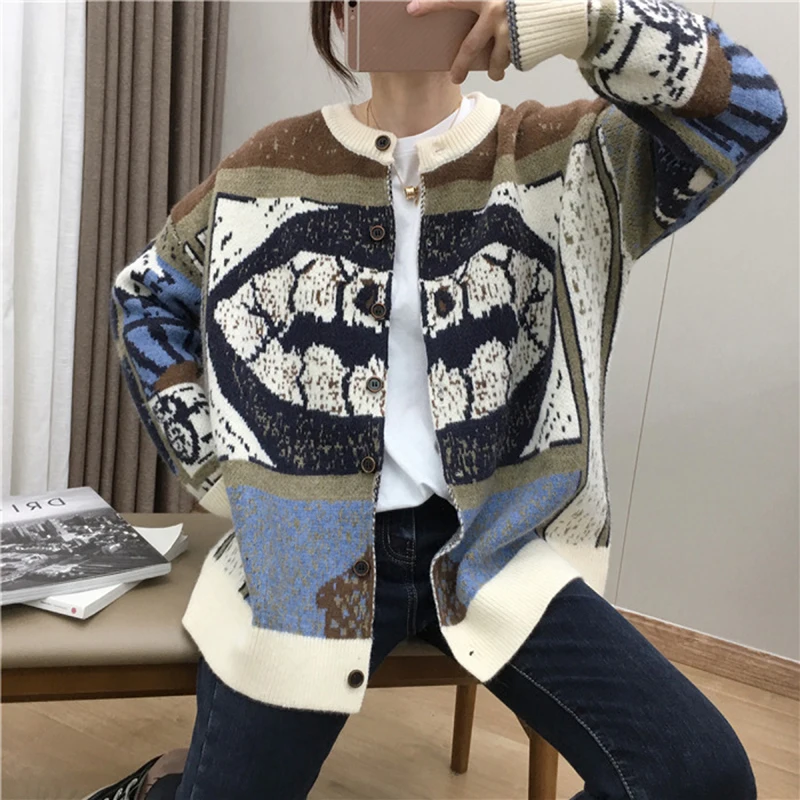 

Women's Long Knitted Sweater Retro Jacquard Totem Pattern Long Sleeve Round Neck Single Row Button Access Control Cardigan