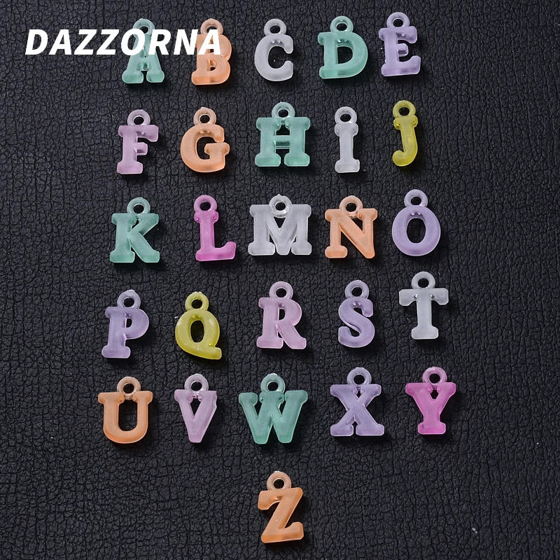 100 шт./лот Случайные матовые буквенные подвески из акрила для изготовления ювелирных изделий Детские подвески для ожерелий Аксессуары.