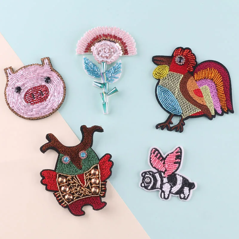 

Crystal Beads Bead Sewing Pig Hot Drilling Embroidery Cloth Stickers Rooster Hand-stitched Bead Badge Shoes Hat Bags