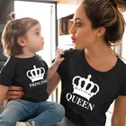 Семейная Одинаковая одежда с короной для принцессы, Одинаковая одежда для мамы и дочки, хлопковая футболка для мамы и маленькой девочки