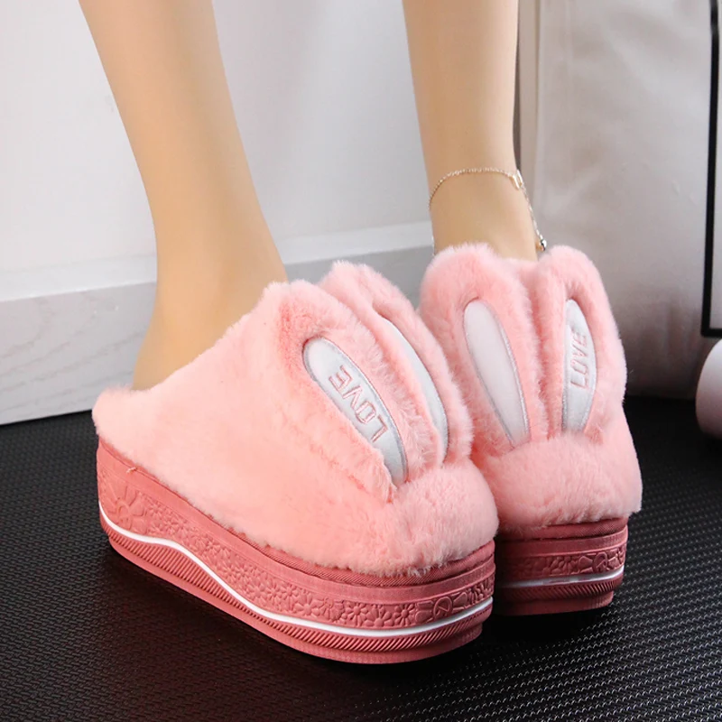 Женские тапочки Зимние теплые на высоком каблуке 5 см с кроличьими ушками