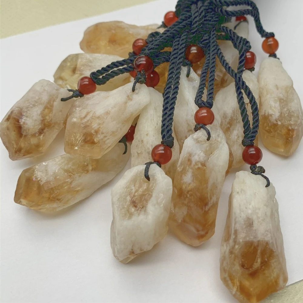 Natural Brazilian Rough Citrine Point Pendant Reiki Healing Crystals Lucky Gemstone Charm Jewelry Accessories переводится как "Природный грубый цитриновый кристаллический камень с точкой из Бразилии, подвеска для реики-лечения, счастливый оберег-ювел