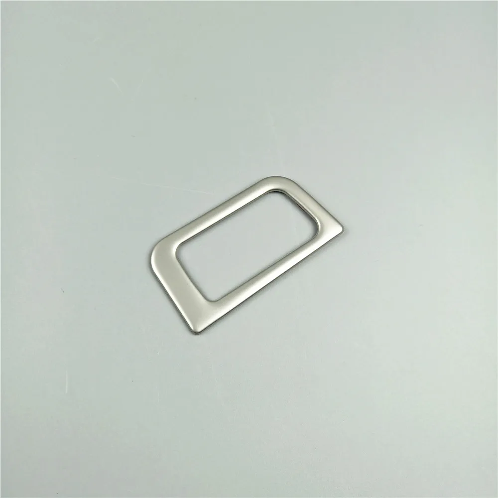 Кнопка переключения БАГАЖНИКА АВТОМОБИЛЯ декоративная накладка из углеродного