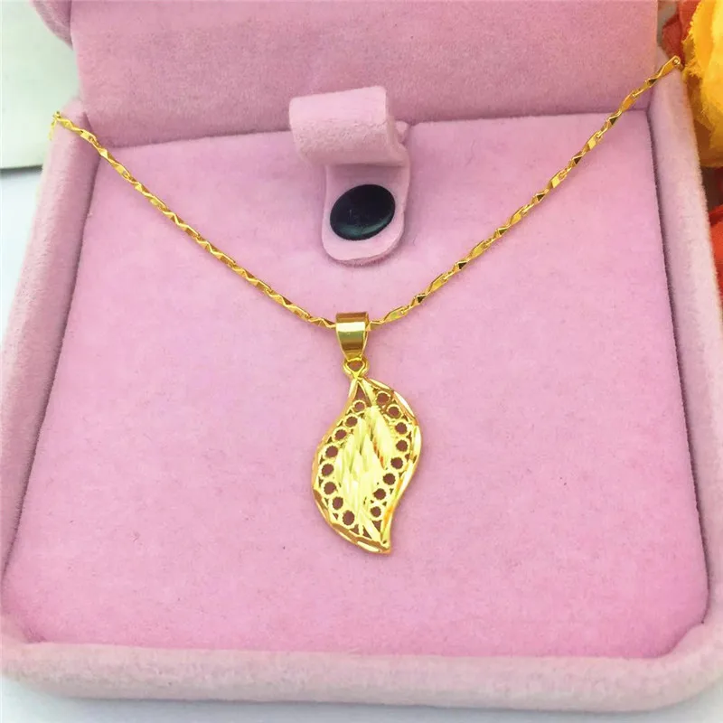 

Fashion Sand Gold 14K Neckalce for Women Wedding Statement Jewelry Delicate Leaf Pendant Necklace Anniversary Birthday Gifts