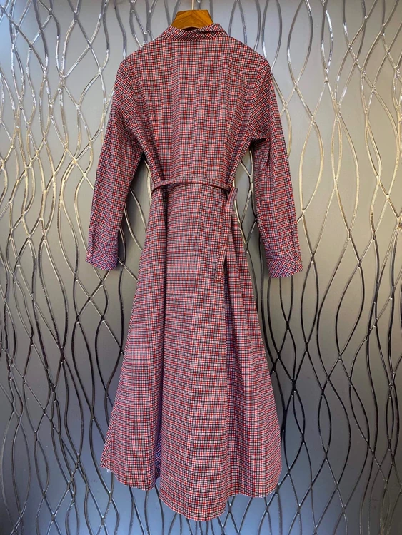 

2021 early spring new women's round neck small lattice decorative buckle belt waist long sleeve dress 107