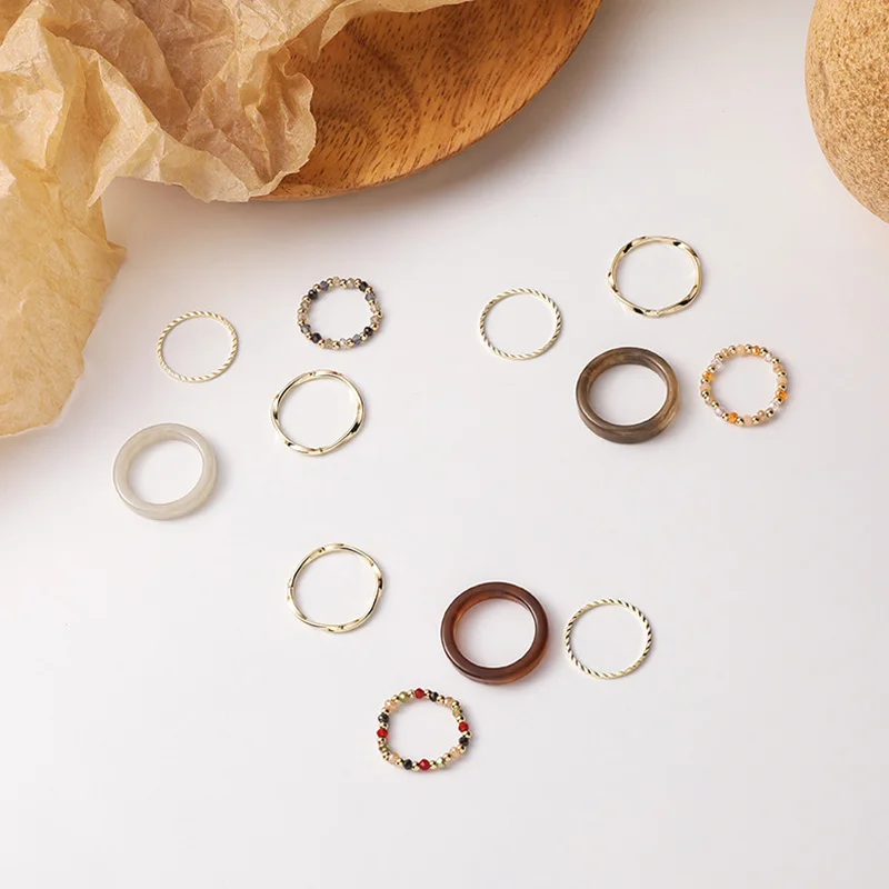 

XiaoboACC 4PCS Set Acrylic Crysta Rings for Women Korea Cold Wind Soft Cute Sister Bohemia Beaded Finger ring Jewelry 2021
