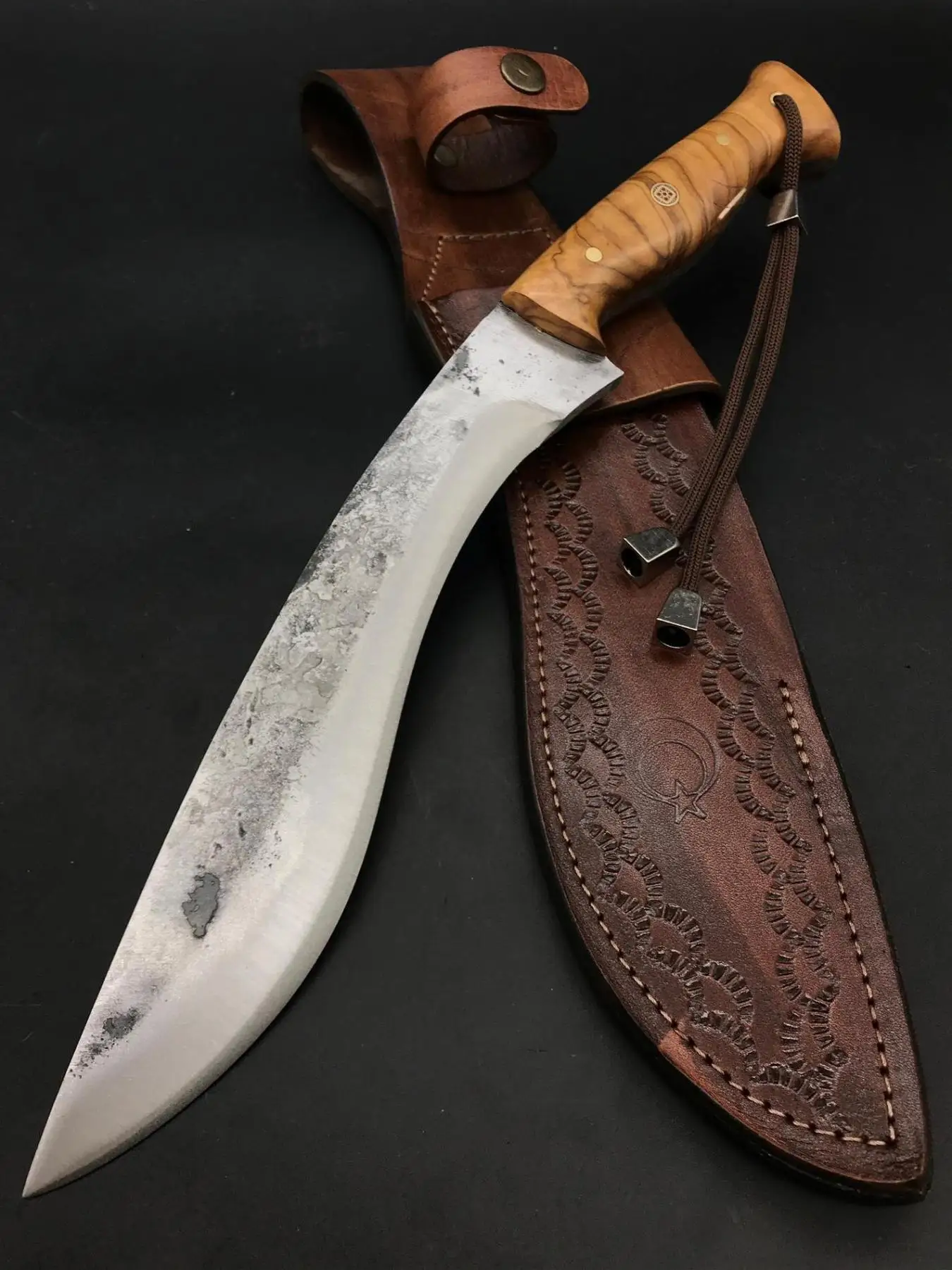 

Кованые ножницы ручной работы стальные кукри BB38-2